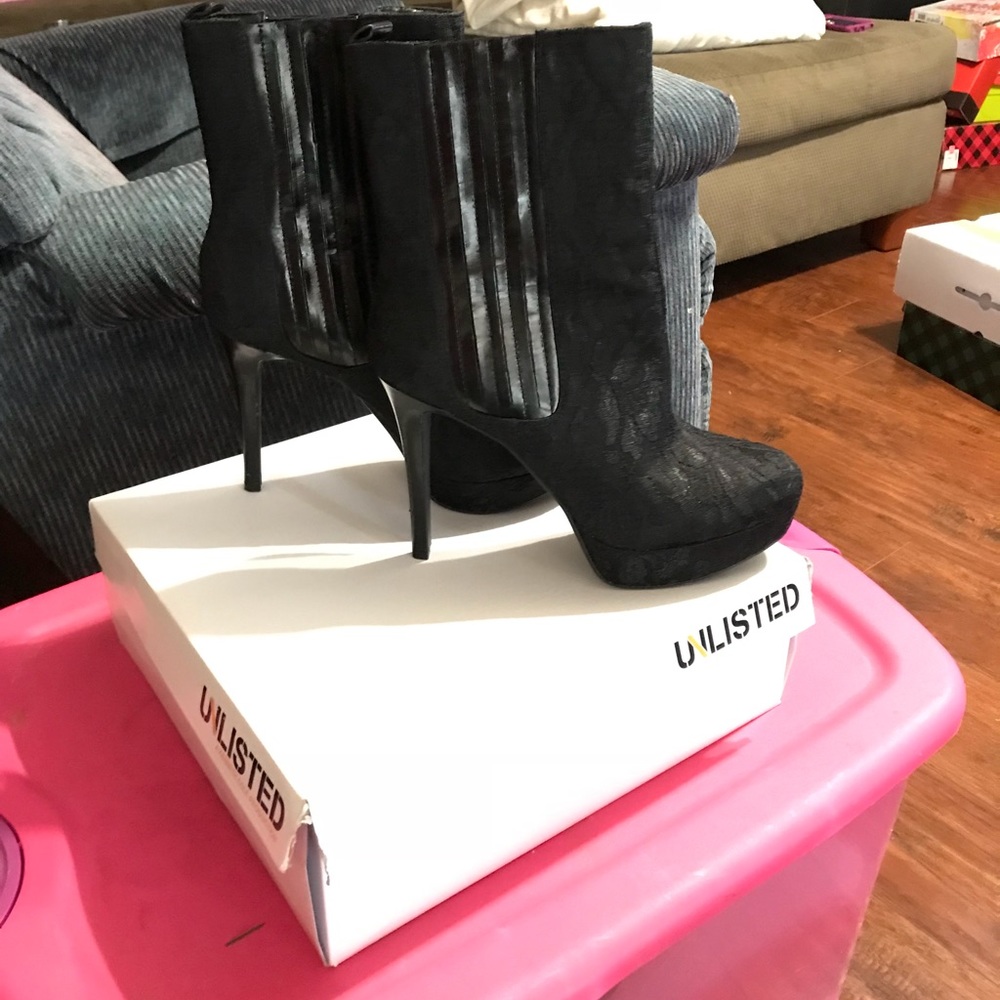 Black boots